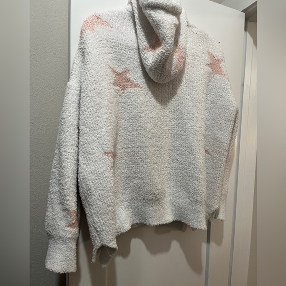 Fuzzy Pull Over Sweater - Picture 3 of 4